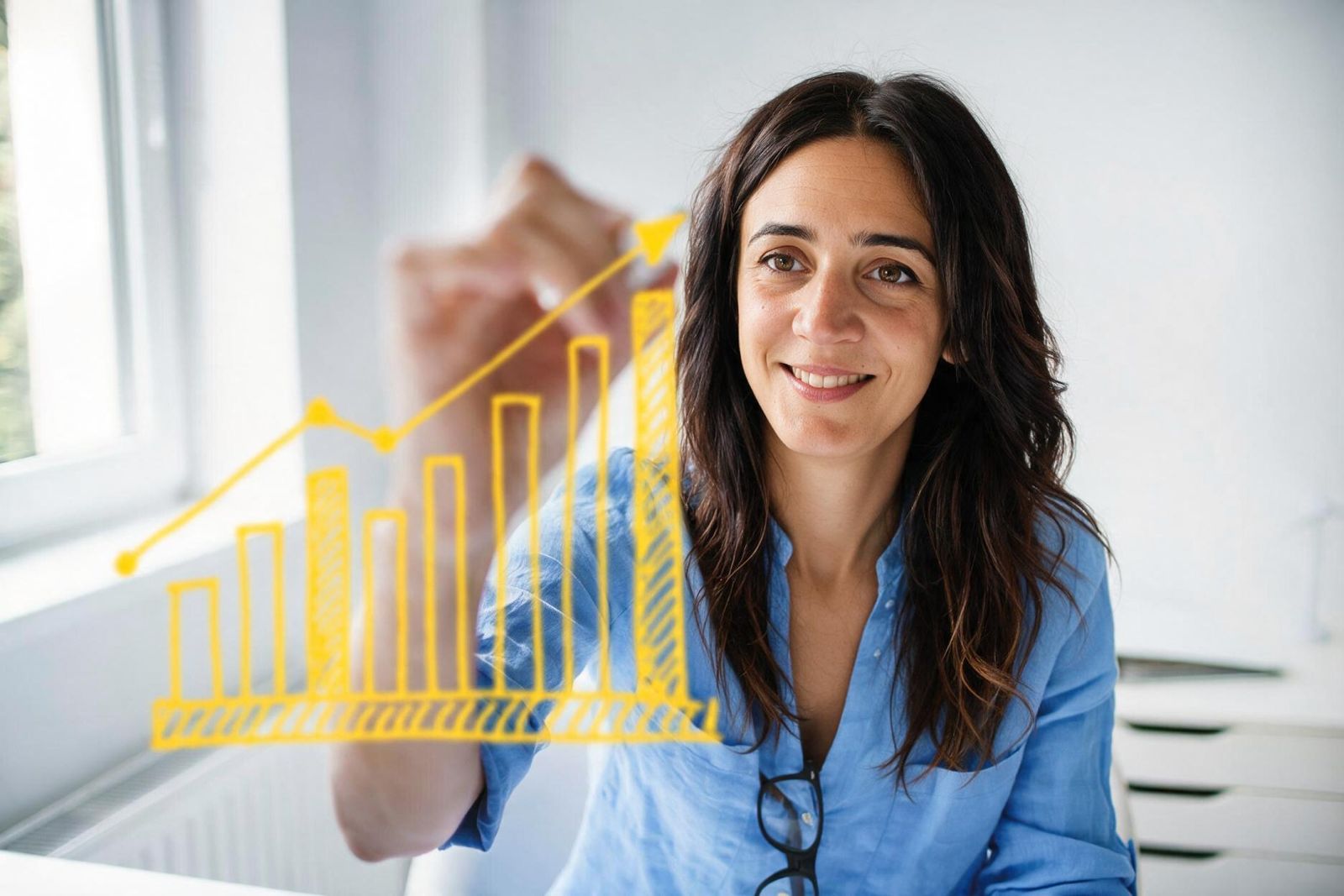 Connectem estratègia, innovació i màrqueting per detectar oportunitats i convertir-les en noves vies de creixement